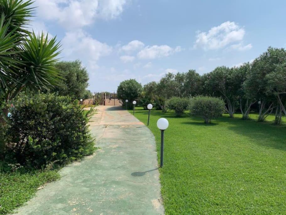 Villa Maveda, Un Dammuso Immerso Nel Verde Lampedusa Luaran gambar